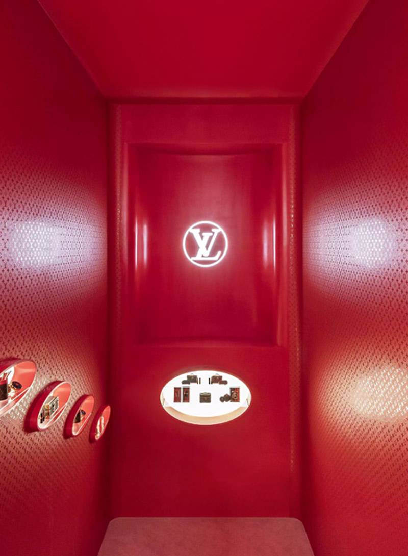 LV台灣首間彩妝實驗沙龍開幕！55款唇膏、AI試妝與VIP妝容體驗亮點一次看