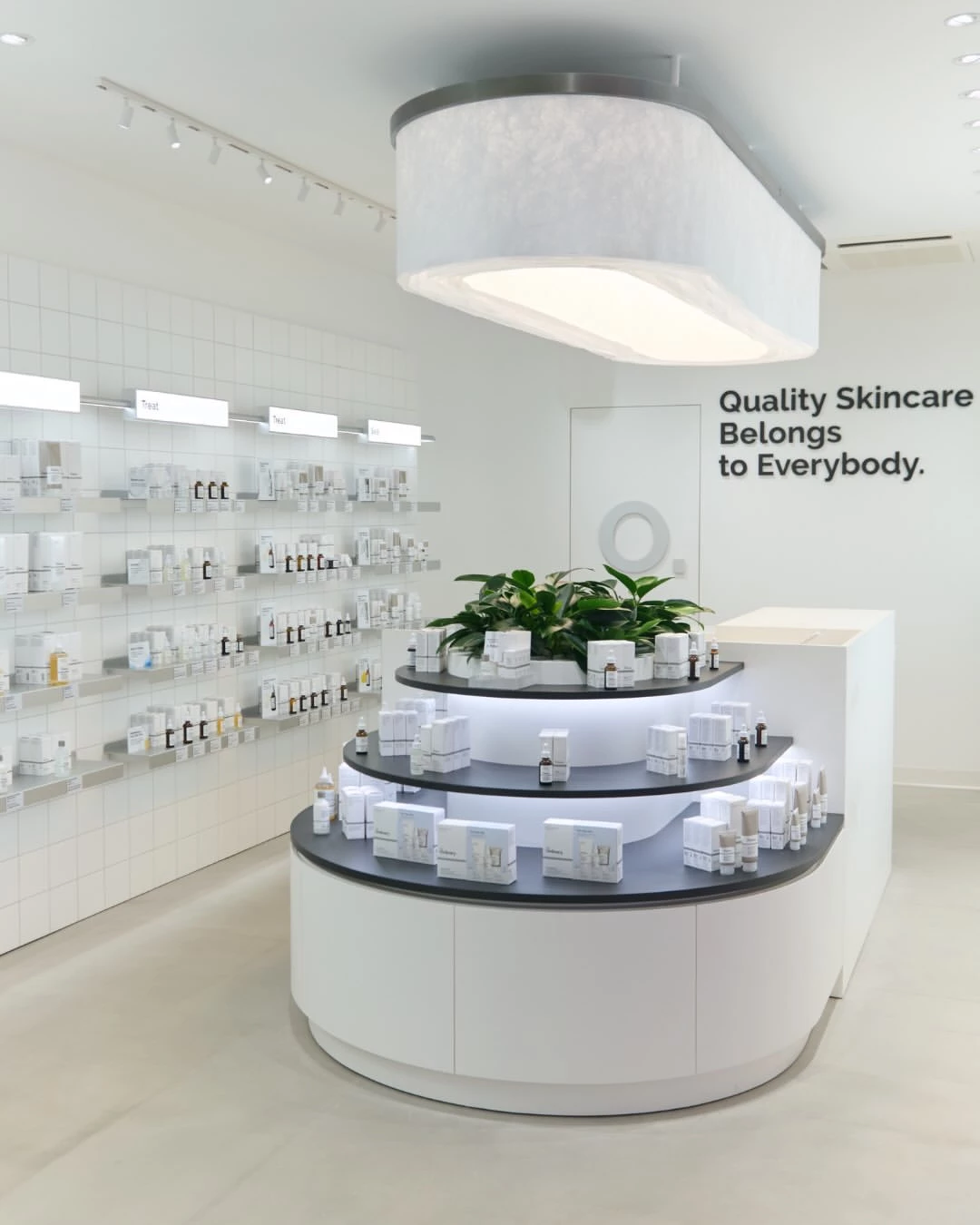 The Ordinary 成為雅詩蘭黛金雞母