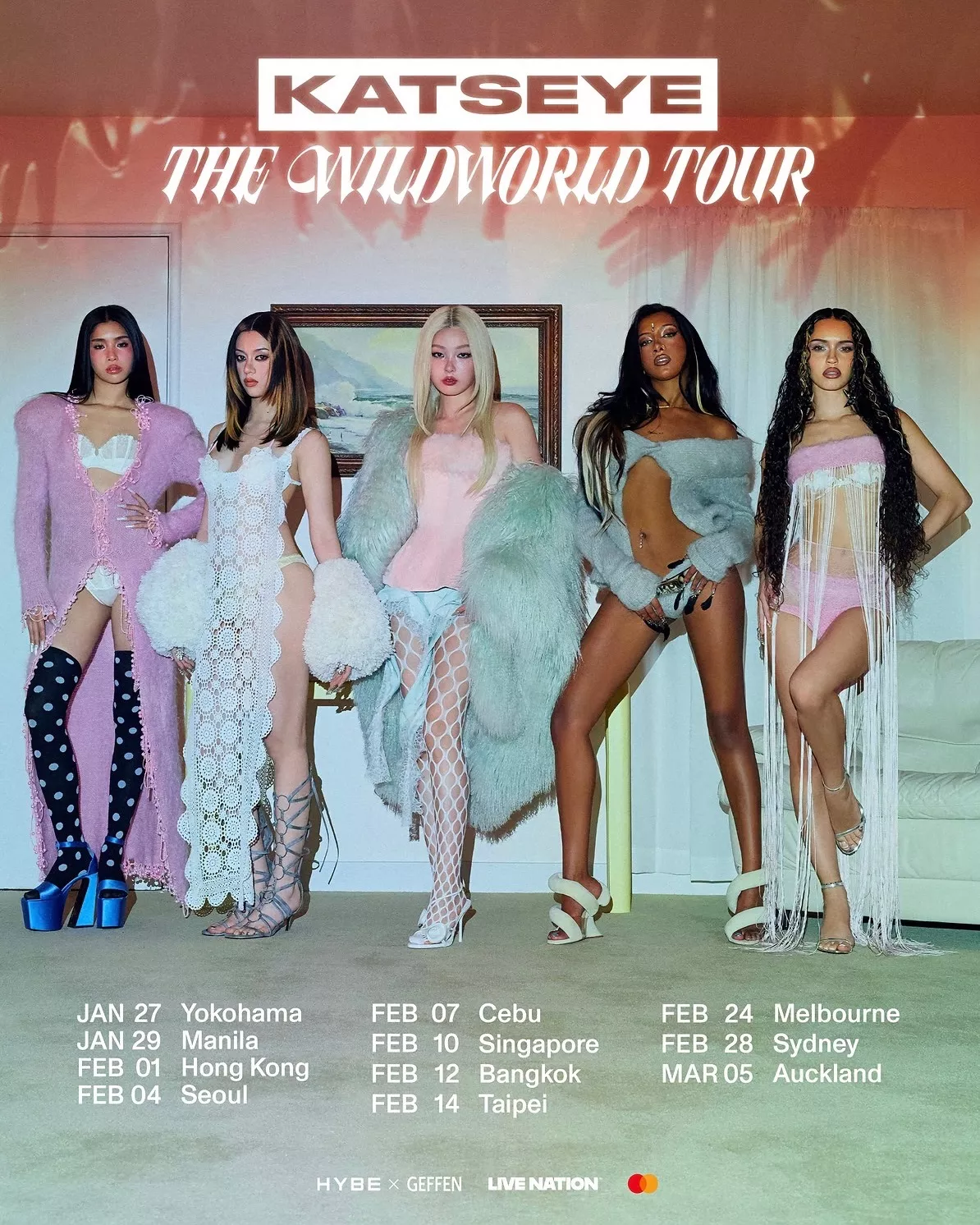 隨著人氣持續攀升，KATSEYE 宣布將最新世界巡演《THE WILDWORLD TOUR》延伸至亞洲、澳洲及紐西蘭，2027 年 1 月 27 日從日本橫濱揭開亞洲場序幕，接著陸續前往馬尼拉、香港、首爾、宿霧、新加坡、曼谷等城市，並確定於 2027 年 2 月 14 日情人節，首度登上桃園會展中心舉辦台灣專場演唱會！這次巡演以 2026 年推出的第三張迷你專輯《WILD》為核心，結合她們出道至今的熱門作品與高強度唱跳演出。