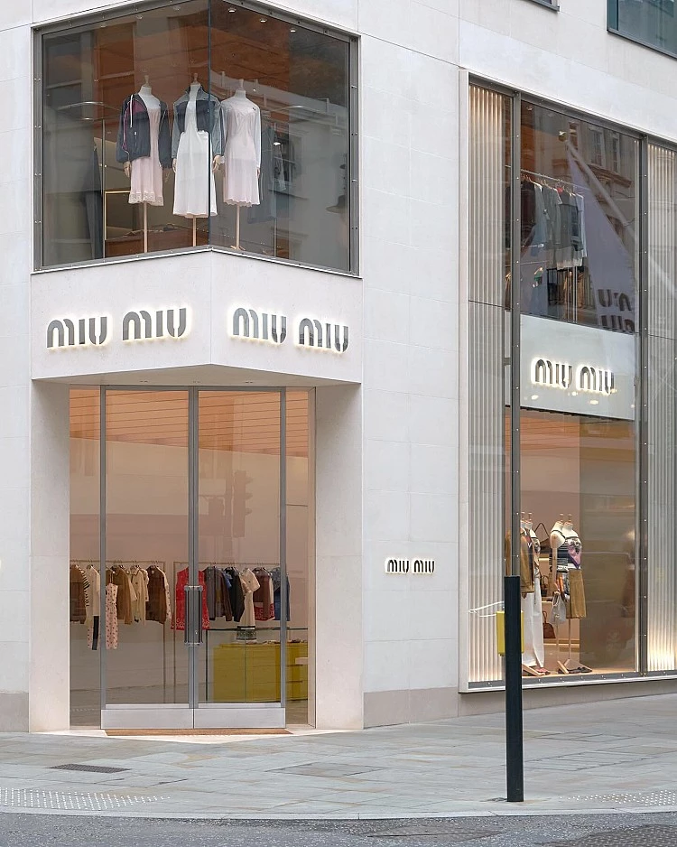Miu Miu於New Bond Street的倫敦旗艦店重新開幕