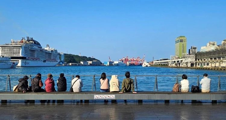 當我們跳脫既定印象，仔細走進這座城市，會發現基隆的魅力其實遠不只如此。除了幾乎全台灣人都耳熟能詳、遠近馳名的在地小吃之外，基隆能夠遊玩、安排小旅行的景點也相當多元。