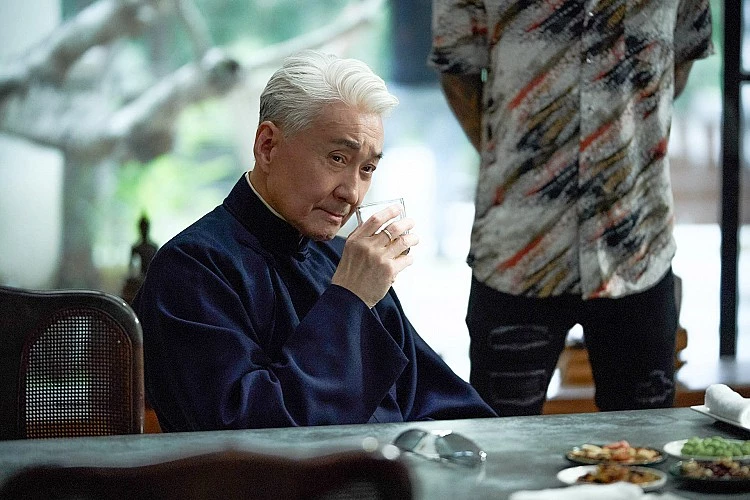 而《角頭》系列，便是在這個語境下誕生，與地緣關係、政商角力