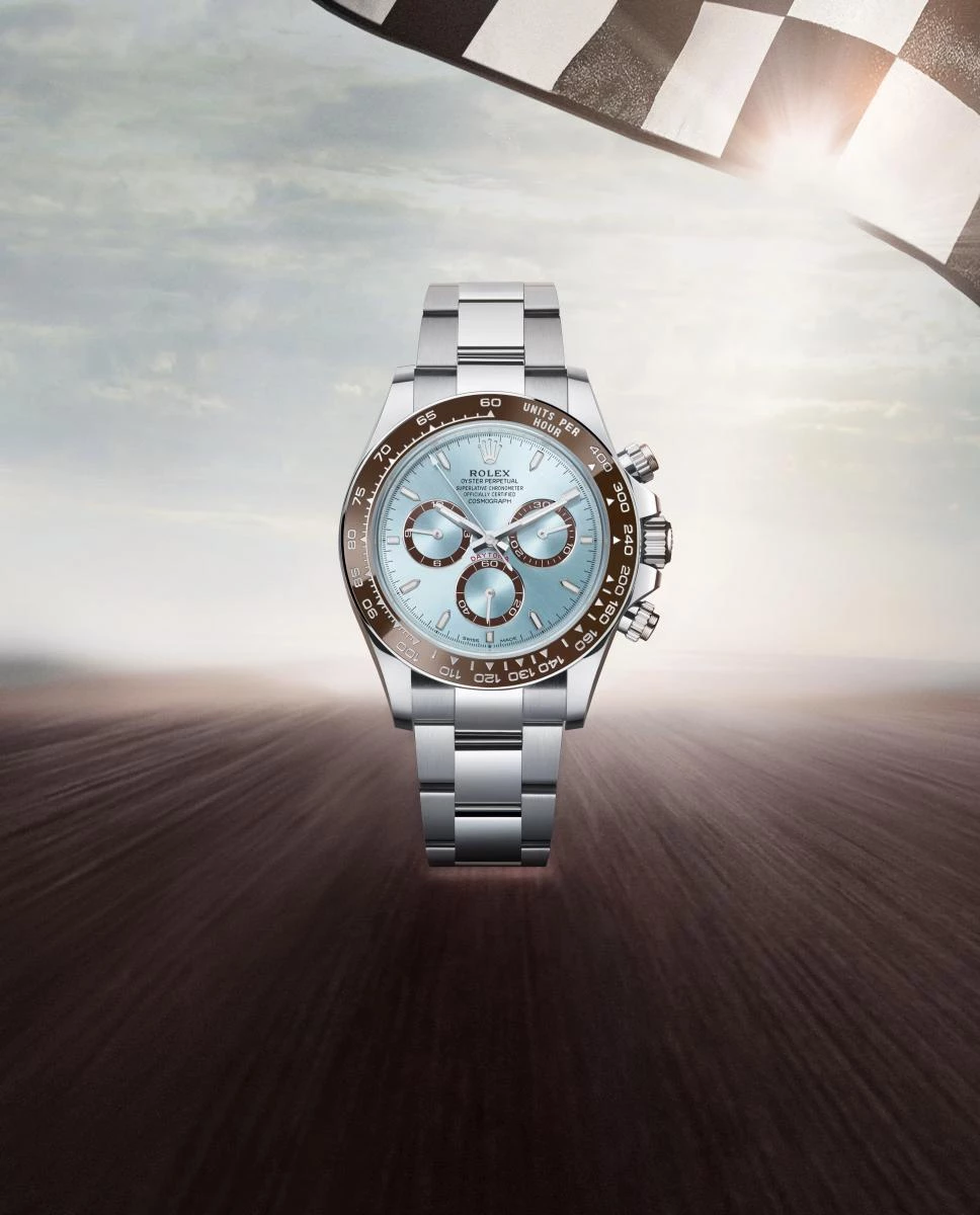 從賽道到鎂光燈下,從保羅紐曼到許光漢,Rolex Daytona 早已超越「計時錶」的範疇,成為速度、風格與文化的三重象徵。