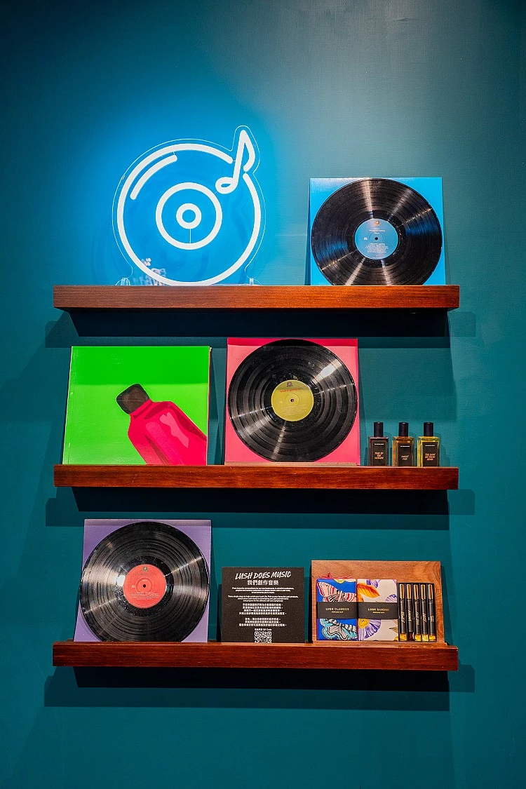 LUSH忠孝店香水圖書館舉辦「Sounds Cool, Smell Great」活動
