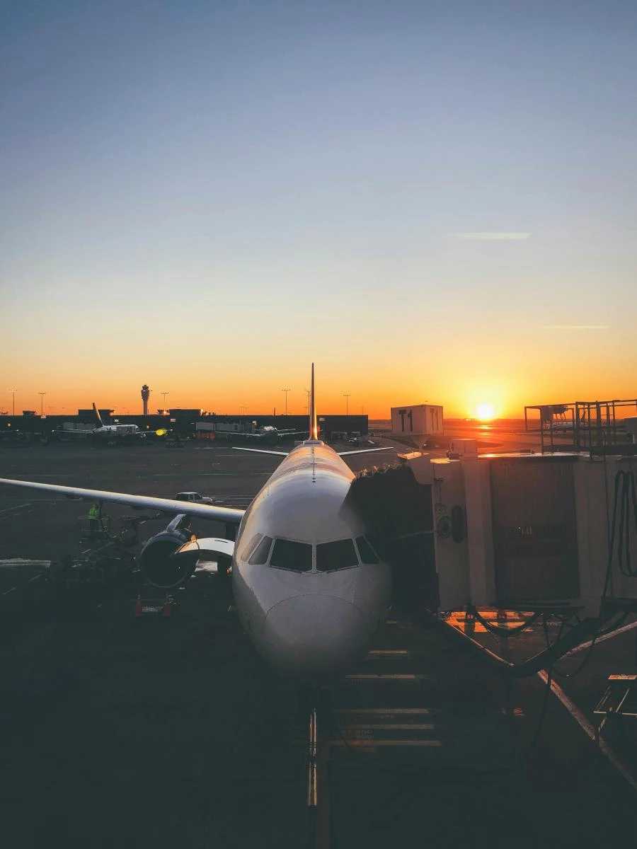 台灣航空市場在疫情後快速回溫,2024年出境人次已逼近1,684萬,2025年上半年更繳出亮眼成績單。