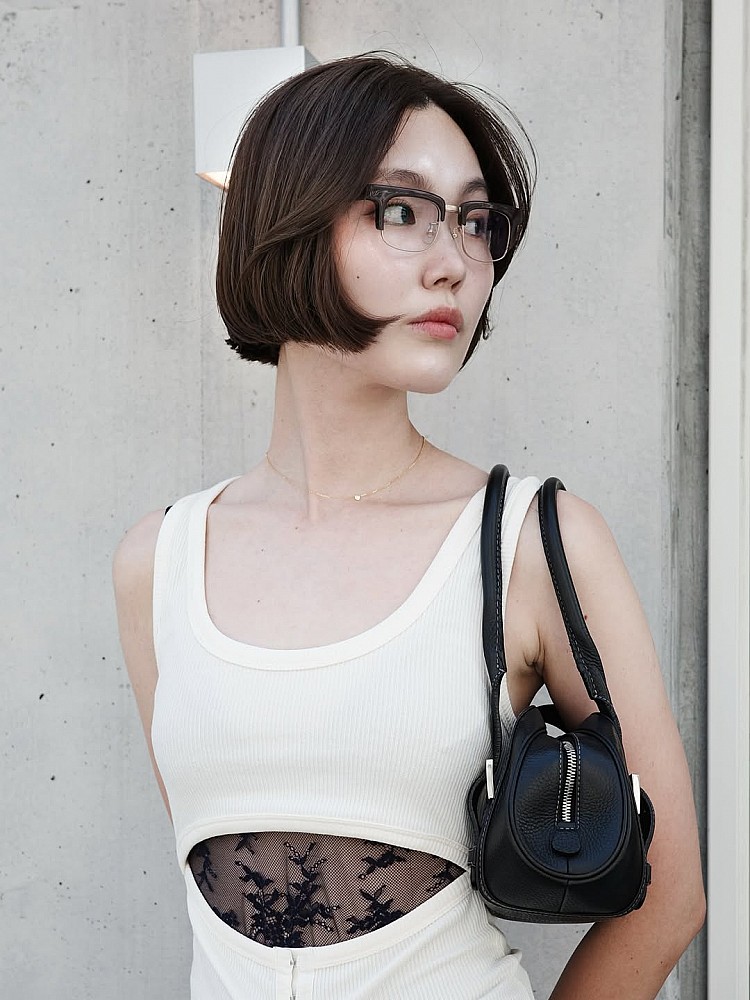 不用燙短髮造型推薦7：八字瀏海鮑伯