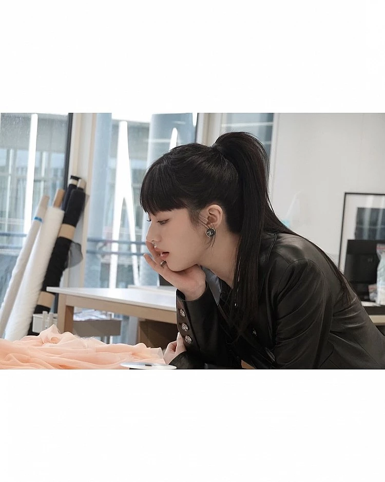 高允真綁髮造型示範10：復古高馬尾