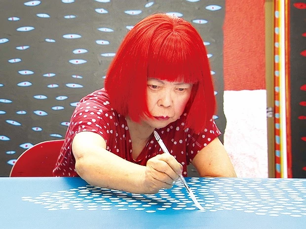 草間彌生生平2：「圓點」是她的真實世界