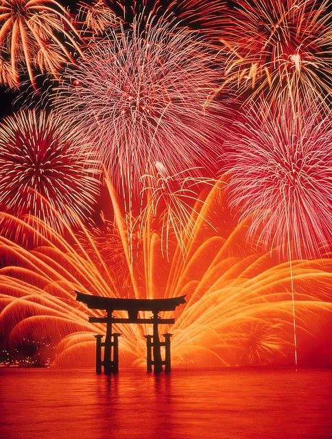 內行人推夏日泡湯看煙花: 女神日本私行程