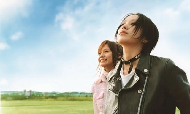 《NANA》作品深刻描繪友情、愛情與成年的困境，加上龐克的時尚與音樂元素，吸引廣泛讀者群，更被譽為「少女愛情漫畫的天花板」，2005 年找來中島美嘉與宮崎葵主演的真人版電影《NANA》，票房更大賣超過 40 億日圓。