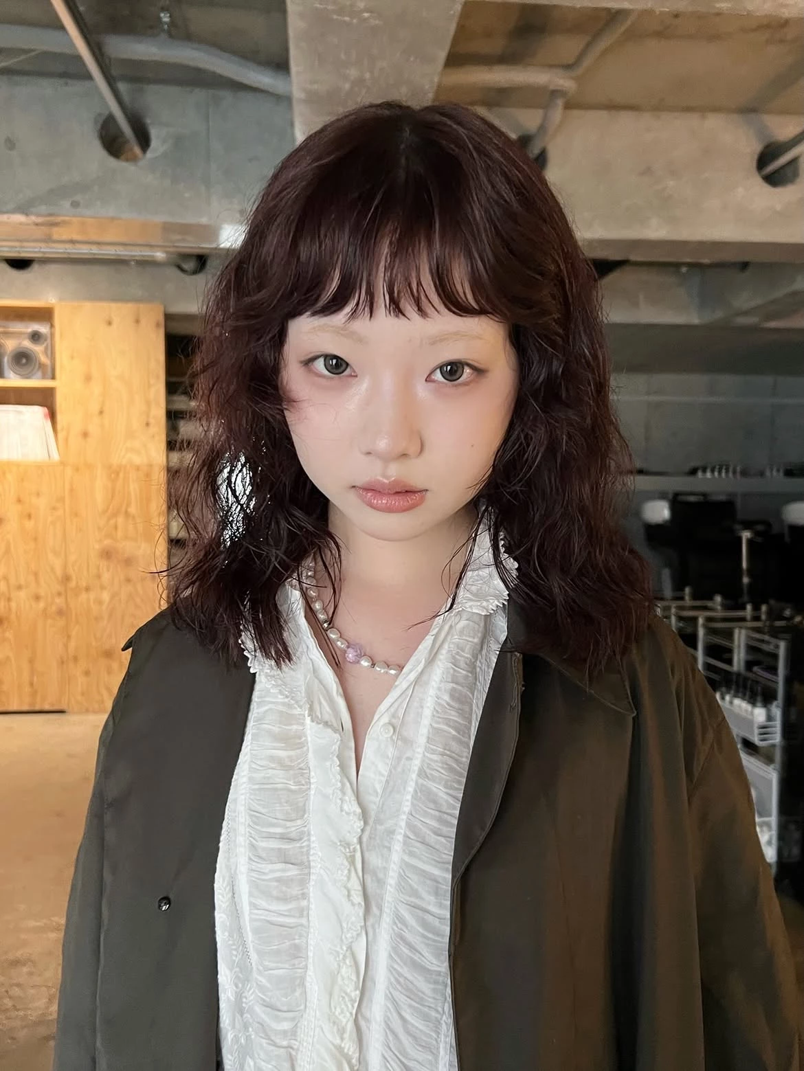 栗子棕長髮造型推薦4:個性羊毛捲