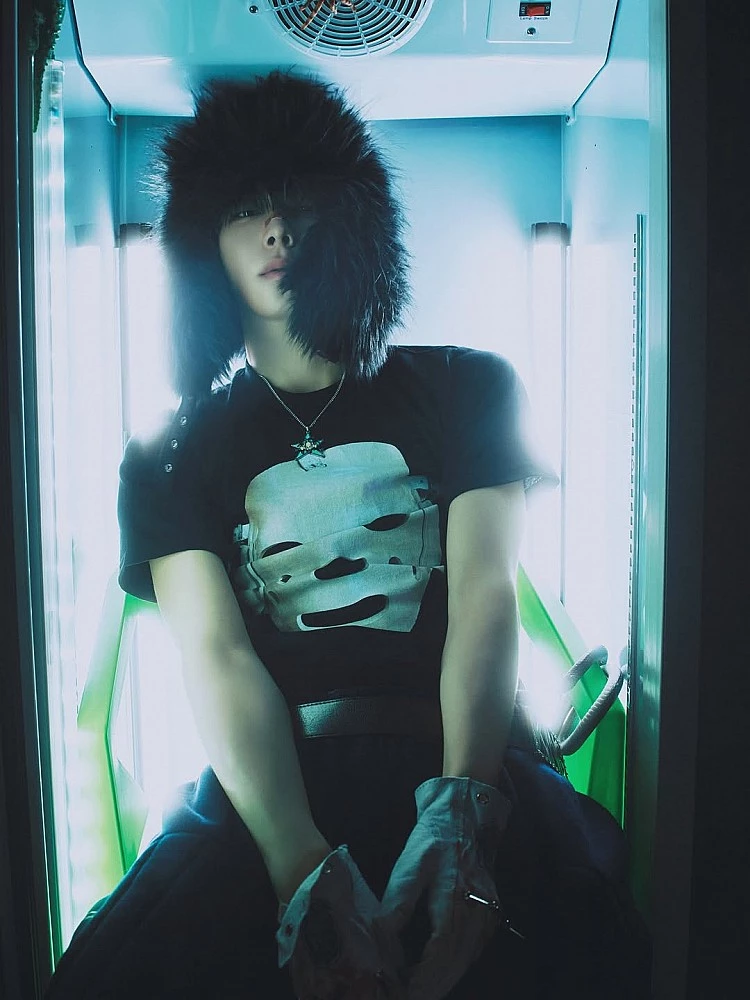 Woochan（趙旴燦） 是ALLDAY PROJECT中少數擁有實際出道與節目經驗的成員，也被粉絲暱稱為「午餐Woochan」。