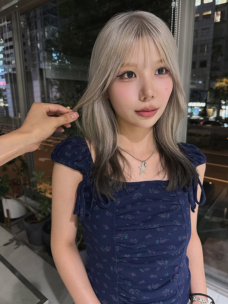 韓系中長髮推薦21：氣墊燙X裙襬染
