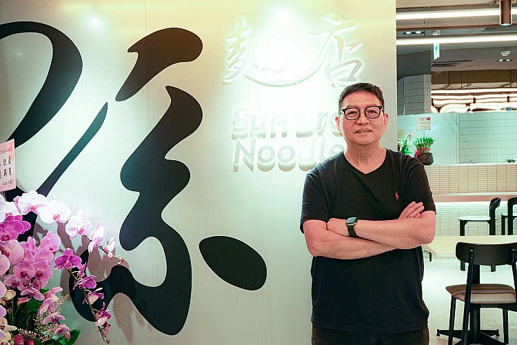 創辦人孫哥的邏輯很直白，把每個細節逼到極致，食材的狀態、口感的節奏、那勺醬汁的尾韻，都願意用時間與成本換到位。