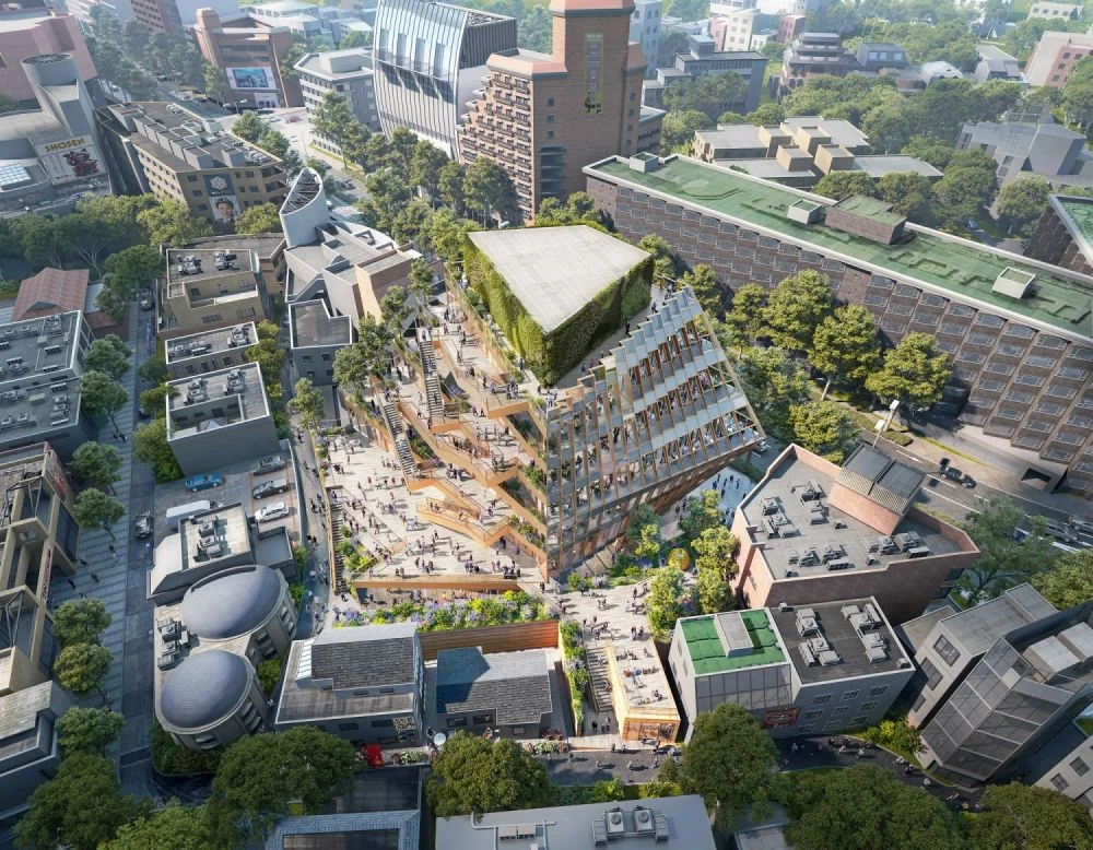 作為義大利奢侈品牌 Prada 的御用建築團隊,OMA 擅長透過設計賦予建築更多文化層次。原宿 Quest 另一側的立面則採用階梯式量體堆疊,向原宿方向延展成多個露台,為各類活動提供開放空間。除了種植綠意植栽,也透過階梯式垂直動線,引導人群進入建築之中,並在二樓打造開放式的活動廣場,與鄰近社區展開另一種對話。