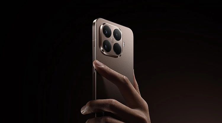 Xiaomi 15T以徠卡三鏡頭全焦段系統重新定義手機攝影,結合Xiaomi AISP 2.0計算攝影平台,精準呈現色彩與細節。