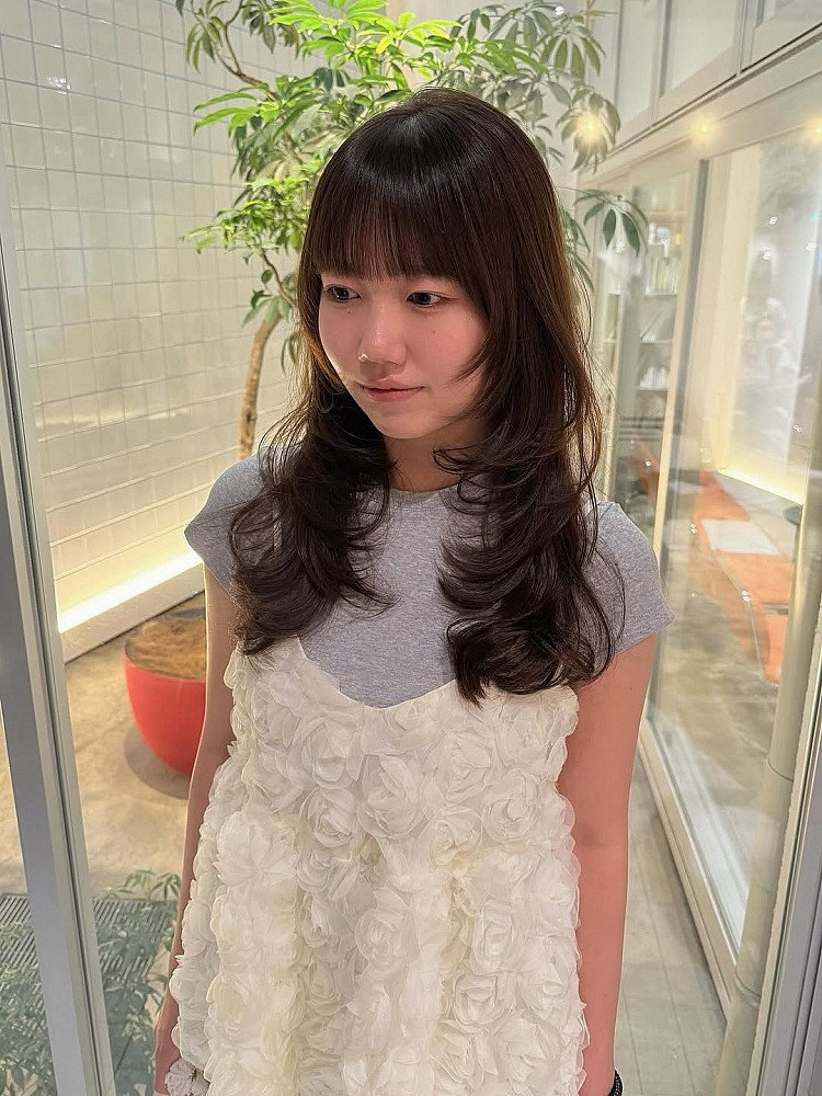 層次剪髮型推薦2：C字層次捲