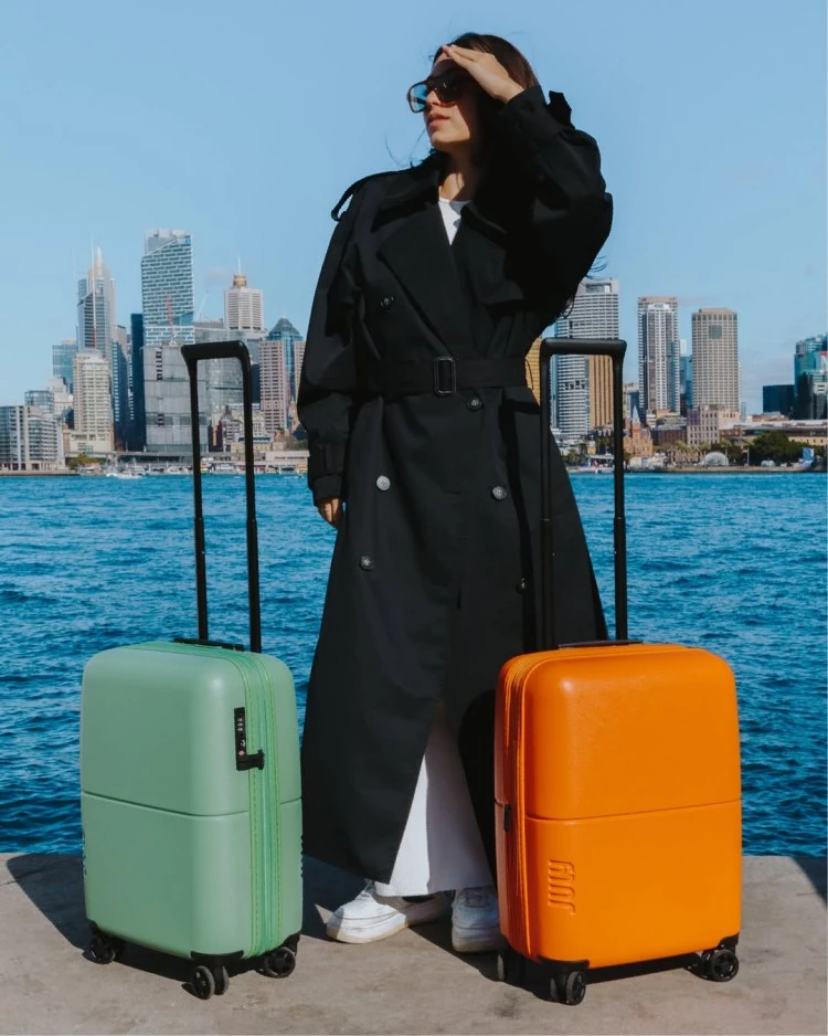 源自2018年墨爾本的旅行品牌July，設計靈感來自最熱愛旅行的月份「七月」，名字就是一種渴望被旅行召喚的浪漫。