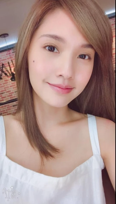 楊丞琳的自然眉型超美！和刻意的粗眉比起更具質感。
