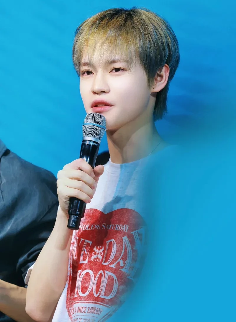值得一提的是，這款還是 NCT DREAM 鍾辰樂的同款。無論是想追星，還是單純喜歡復古風，這件都能滿足。