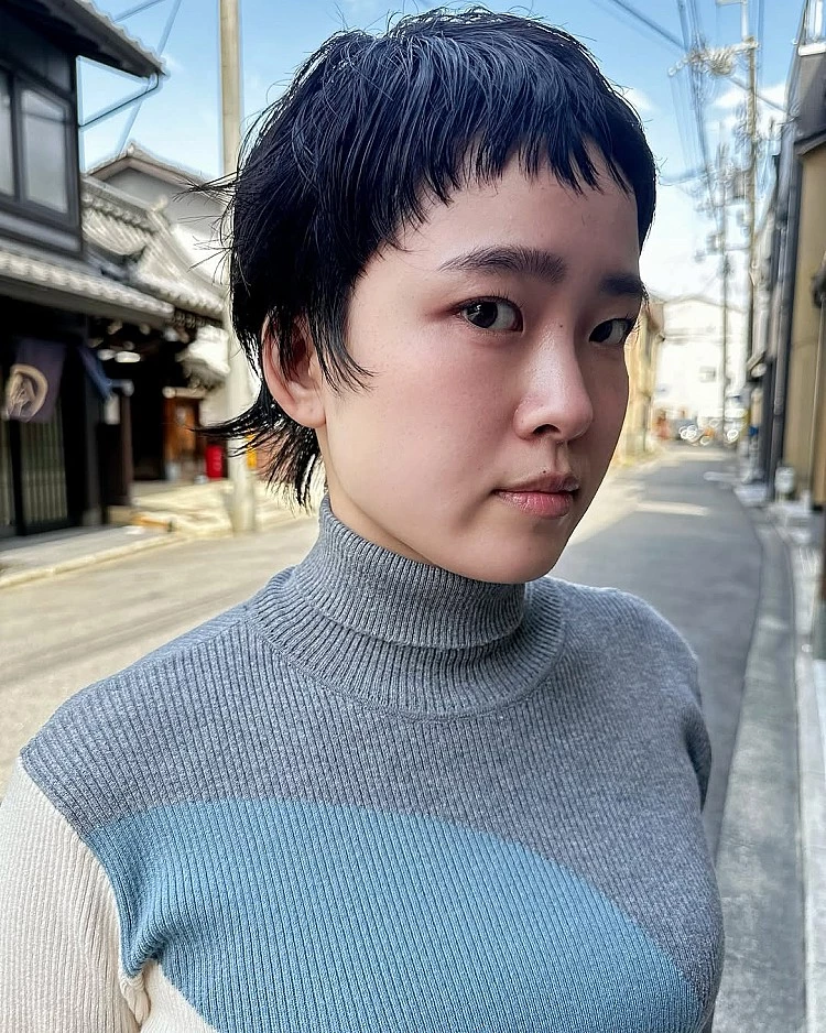 2025瀏海趨勢19.狗啃眉上瀏海