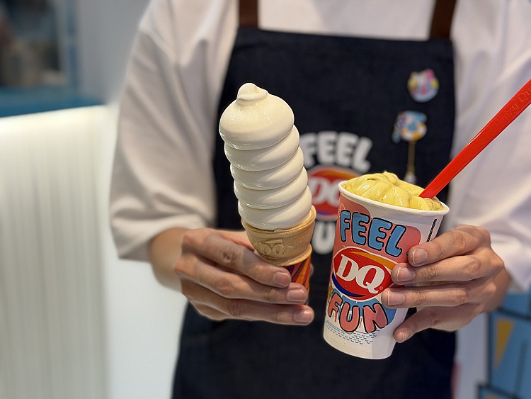 DQ把招牌暴風雪再次推上新高度。經典的「倒杯不灑」源自自家黃金比例奶漿與40%空氣比例