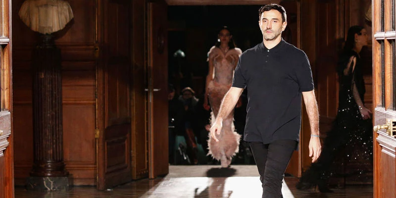 在Givenchy時裝屋奉獻12年之久的創意總監Riccardo Tisci,於2017年1月31日正式離開。