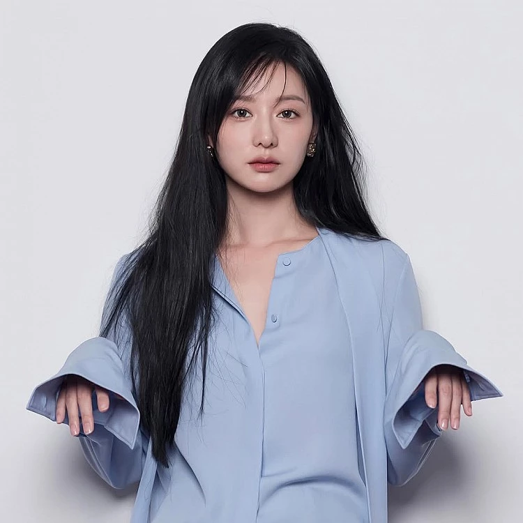 IU化妝師小臉上妝技巧3:輪廓線修容