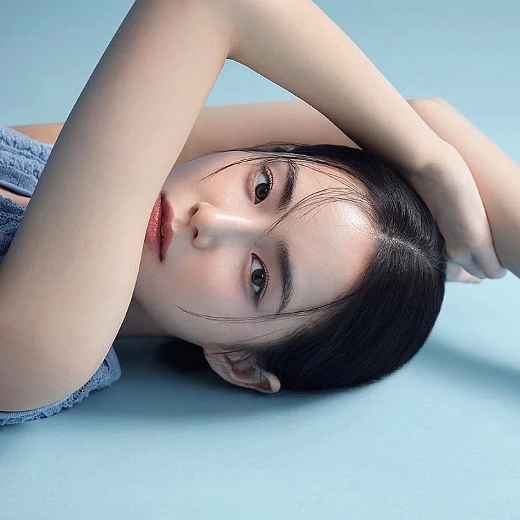 IU化妝師小臉上妝技巧4:眉型很重要
