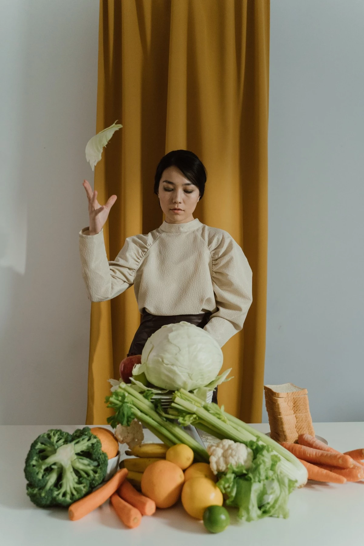 「缺什麼就補什麼」也可能是錯的，保健品反而更要小心