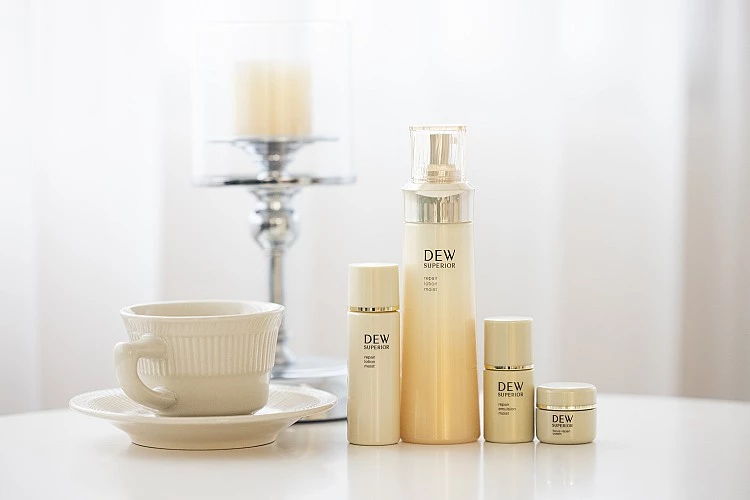 DEW 潤活修護美容露 (清爽 / 輕潤 / 滋潤),150 ml / NTD3,000