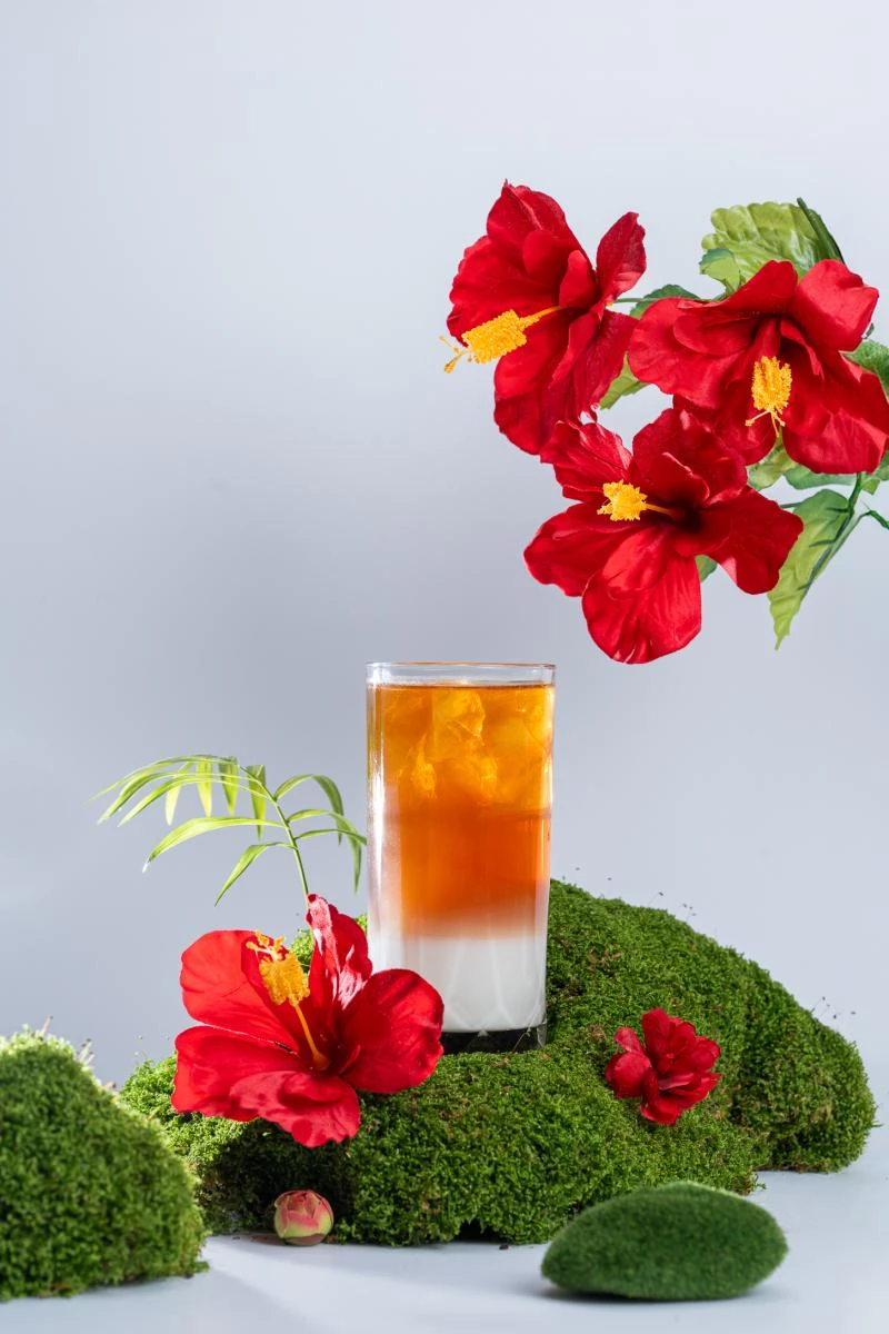 這杯「朱槿普洱紅」是UG打破想像的驚喜之作，連不愛普洱的人都會一秒淪陷。