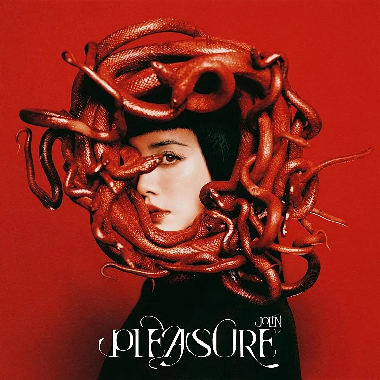 華語天后 Jolin 蔡依林近期推出第 15 張全新專輯《Pleasure》，首度擔任製作人並將華語音樂帶往更高的層次與境界而廣受好評，在上個月也重磅宣布將於 2025/12/30、12/31 及 2026/1/1  一連三天「攻蛋」登上臺北大巨蛋舉辦「國泰世華銀行 Jolin 蔡依林 Pleasure 世界巡迴演唱會 Taipei 2025-2026」。