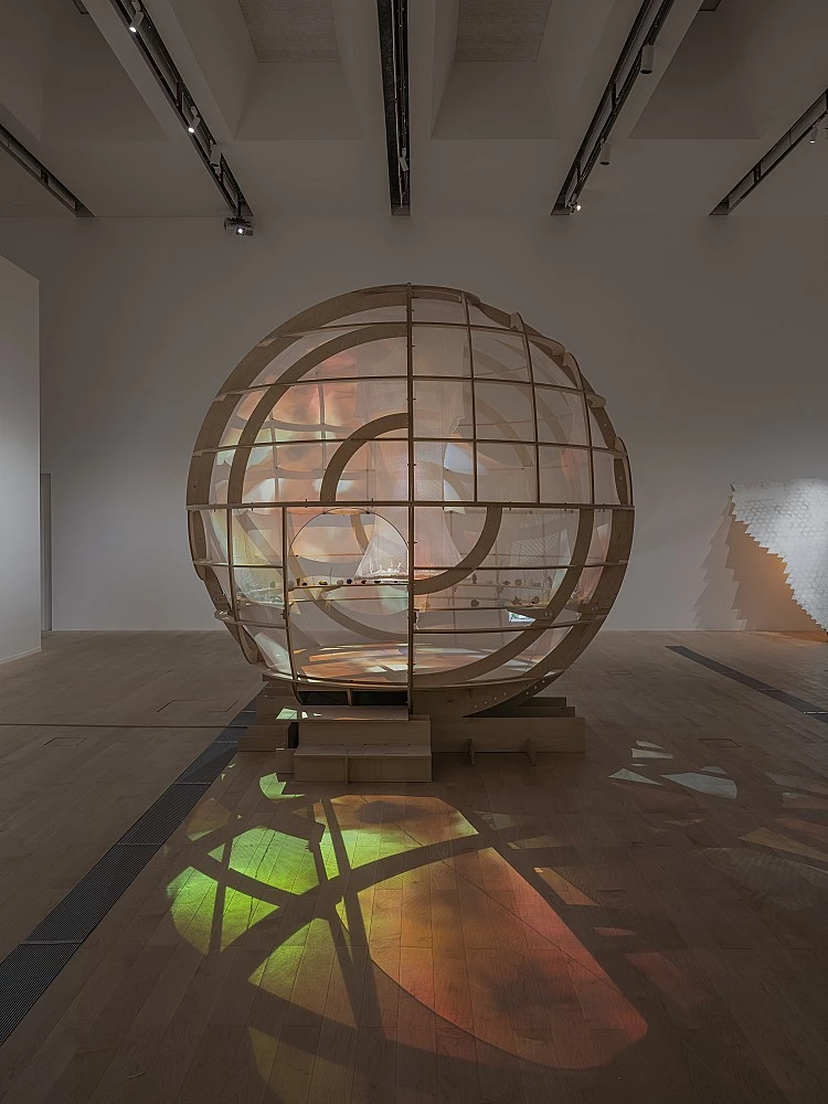 松田和久〈集體無意識之行星〉,新北市美術館支持製作。