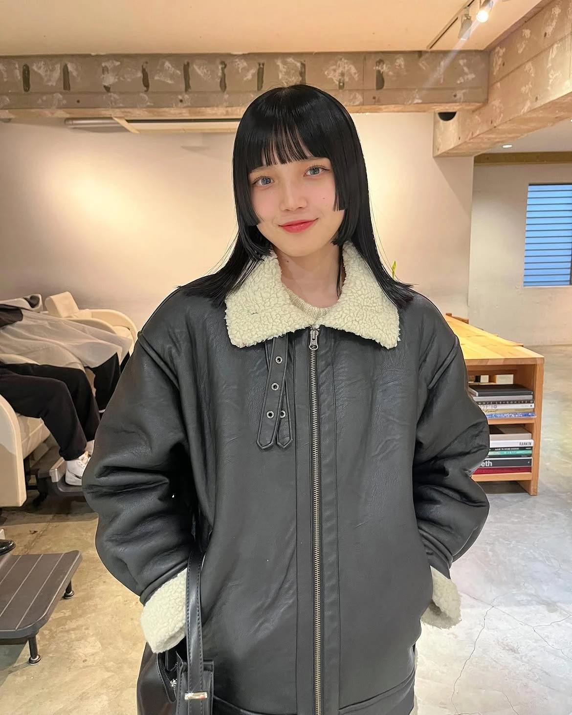 鎖骨剪一刀切髮型推薦6:個性公主切