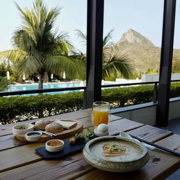 華泰瑞苑,不只是一間旅店,更是一種生活風格 來此享受墾丁在地美食、紅點設計,以及瑞士頂級SPA吧!