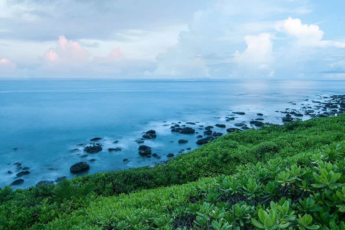 位於台東縣東河鄉海岸線的都蘭村,聚集了壯麗山景、海景與濃厚的阿美族藝術氛圍。