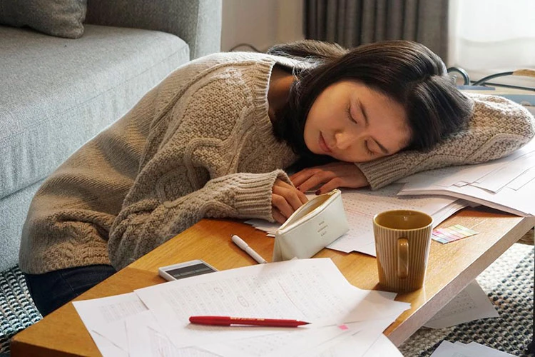 愛上謊言的女人