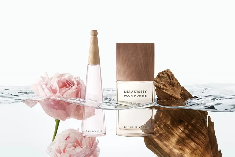 Issey Miyake 一生之水 牡丹淡香水,50ml/NTD2,950;100ml/NTD4,150 Issey Miyake 一生之水 香根草淡香水,50ml/NTD2,500;100ml/NTD3,450