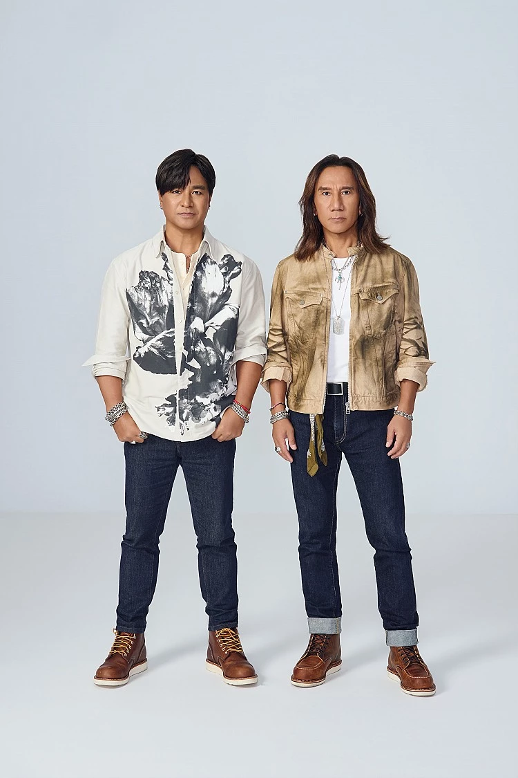 去年他們在金曲獎後台，便透露有機會舉行全新巡演，在粉絲熱烈敲碗期待下，終於在日前正式宣布將於 2026 年 5 月 15、16、17 日一連三天，在台北小巨蛋舉辦「台新銀行 冠名贊助 動力火車 一路向前 世界巡迴演唱會 台北旗艦場」！