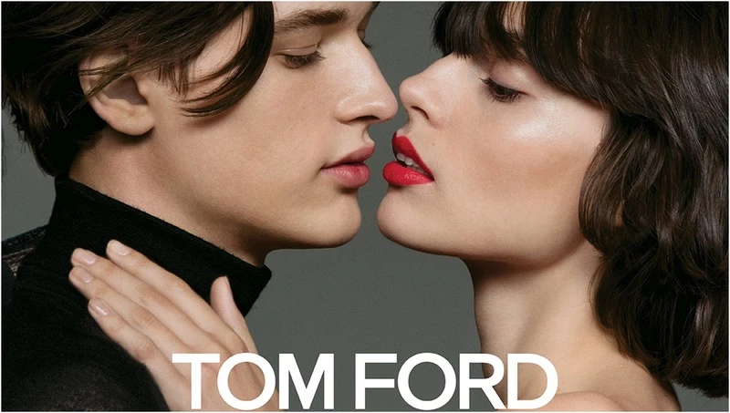 變身性感黑寡婦或Emma Stone都可以！TOM FORD再推50色迷你白管Girls唇膏