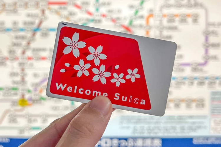 到日本旅行,不論是東京地鐵、巴士,還是便利商店付款,一張「Welcome Suica」幾乎能全包。