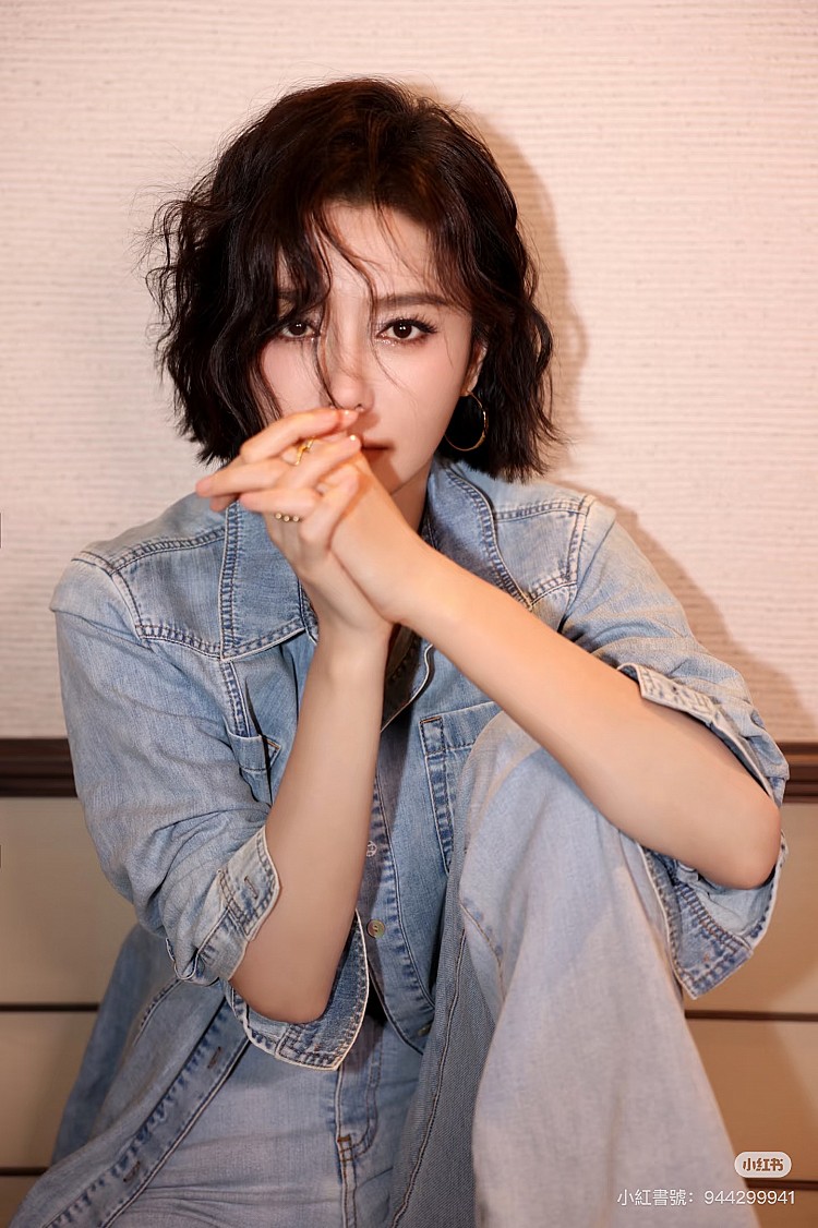 秦嵐短髮造型靈感5：萊斯莉捲短髮