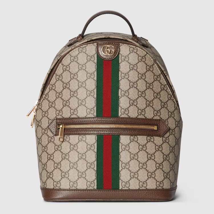 Ophidia系列後背包作為Gucci的經典，以米、棕配色為基底，老花元素透過更柔和的比例與線條重新詮釋。