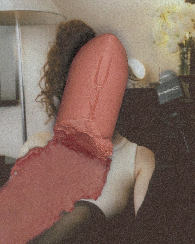 雅詩蘭黛新策略3:開發新市場