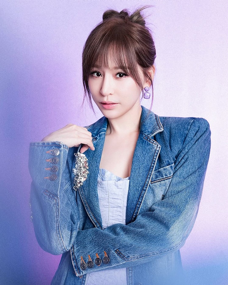 王心凌減齡包頭綁髮技巧5：鯊魚髮夾省時隨興