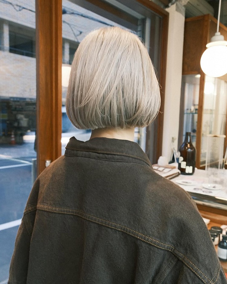 鮑伯短髮推薦14：白金髮色