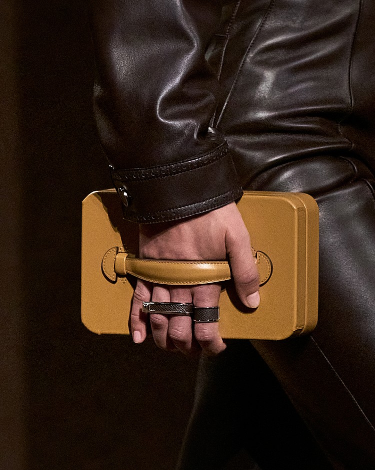 Hermès營收主力皮具仍為最大宗。