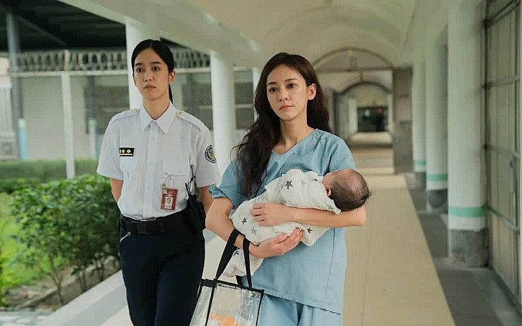 《陽光女子合唱團》找來曾主演《痞子英雄》、《愛 LOVE》、《閨蜜》、《比悲傷更悲傷的故事》…等熱播作，並三度獲得金馬入圍肯定的陳意涵主演，這次飾演的惠貞既要展現母愛的柔軟，也要詮釋為母則強的堅毅，是個充滿淚水與溫度的角色。