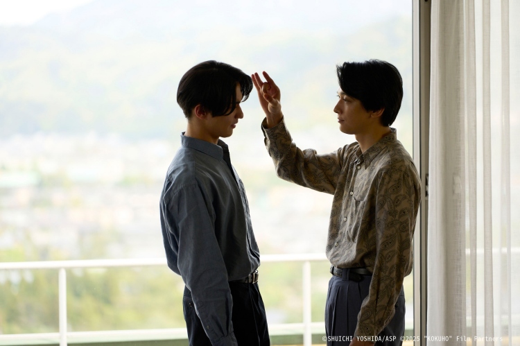 橫濱流星自小投入極真空手道訓練。14歲首度站上國際賽奪金，高中再度締造佳績，堪稱實戰派冠軍出身。長年習武讓他養成高度自律與專注力，這股紀律精神，也延伸到他對角色的投入與鍛鍊。